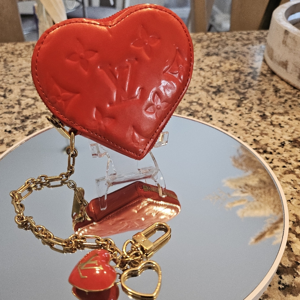 🔥 Louis Vuitton ❤️ Limited-Edition Vernis Coin Pouch